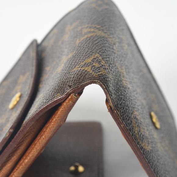 Authentic Louis Vuitton Vintage Monogram Canvas Elise Wallet On A Chain - Picture 15 of 16